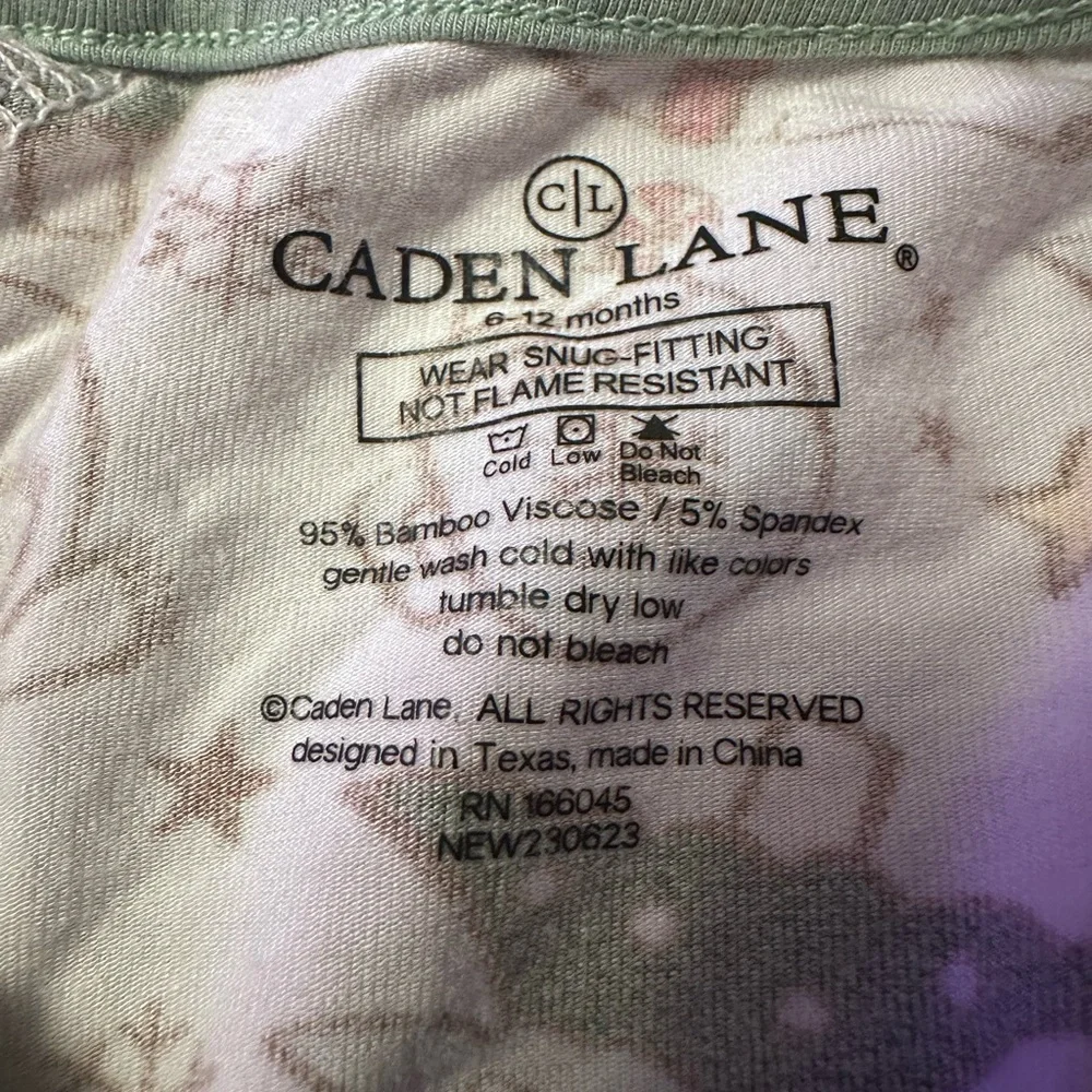Caden Lane 6–12M Bamboo Holiday Zipper Sleeper Polar Bear Print